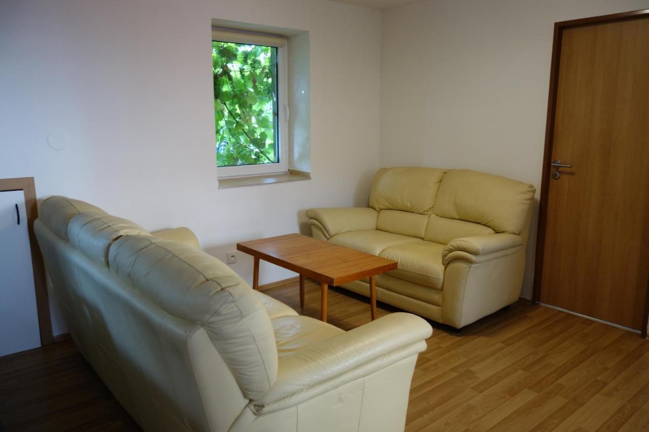 Apartman Hulin, Chrastany - Bily Exterior foto
